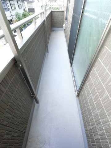 ナリトモ宮崎Bのバルコニー