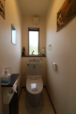 【トイレ】 | 笠間市仁古田3LDKS中古住宅 | ２階