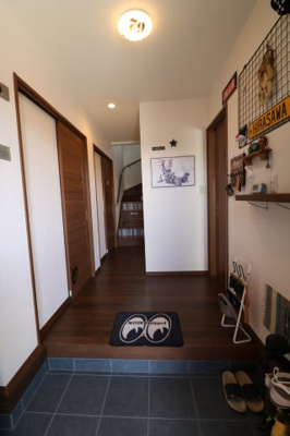 【玄関】 | 笠間市仁古田3LDKS中古住宅