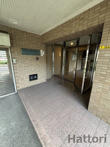 オラシオン山手のエントランス