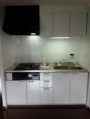 【キッチン】 | ファミール井荻 | システムキッチン。