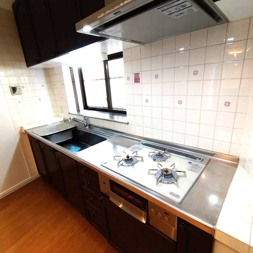 春日町4丁目戸建のキッチン