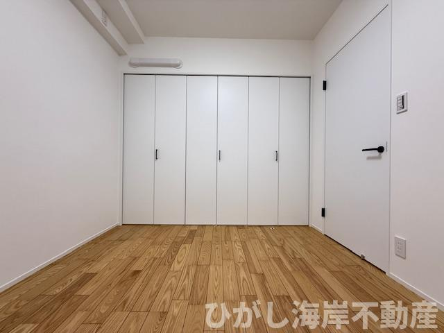 ライオンズマンション茅ヶ崎グランコーストの子供部屋|新規リフォーム完了！　4.8帖　サービスルーム