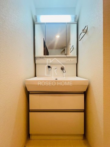 ルボワ天満橋の洗面所|同マンション別部屋：参考写真