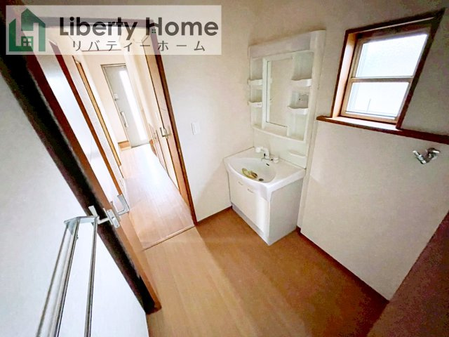 取手市紫水　中古戸建の脱衣所