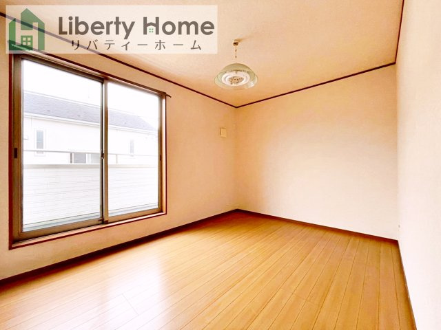 取手市紫水　中古戸建の子供部屋