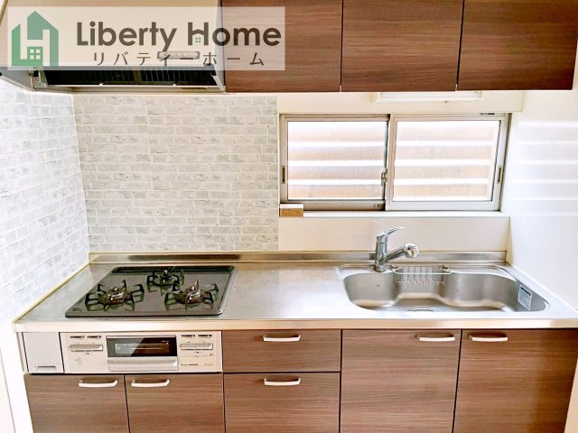 取手市紫水　中古戸建のキッチン