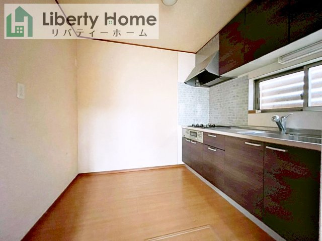 取手市紫水　中古戸建のキッチン