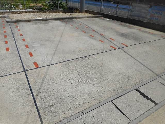 ＫＵＲＡの駐車場|駐車場に車を止められます