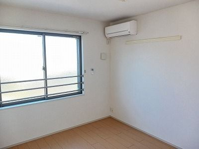 ＫＵＲＡの寝室|落ち着いて過ごせるお部屋なので、寝室にいかがでしょうか