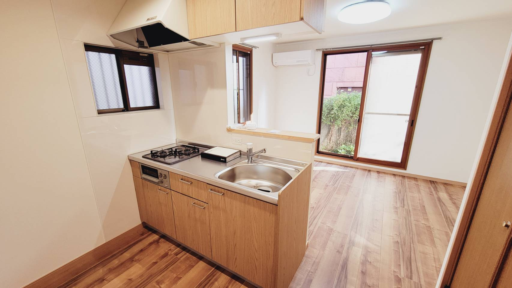 【居間・リビング】