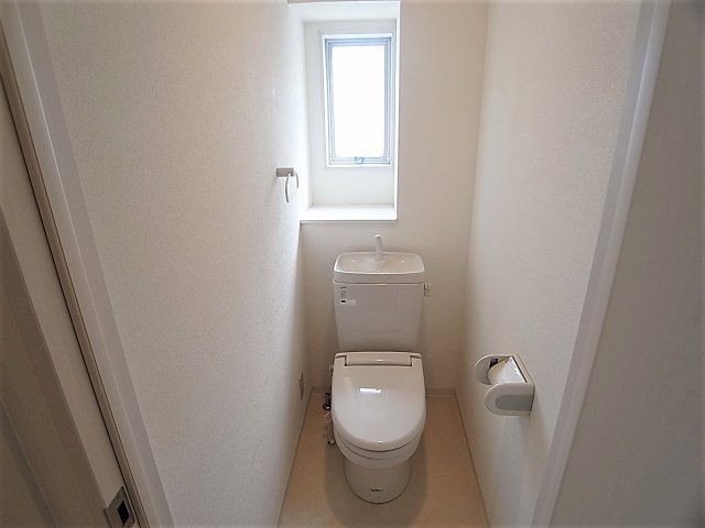 プラーフ羽坂のトイレ|ウォシュレット機能付きトイレ