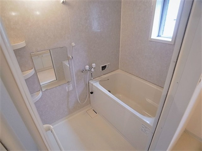 【浴室】 | プラーフ羽坂 | 追い焚き機能付きバスルーム