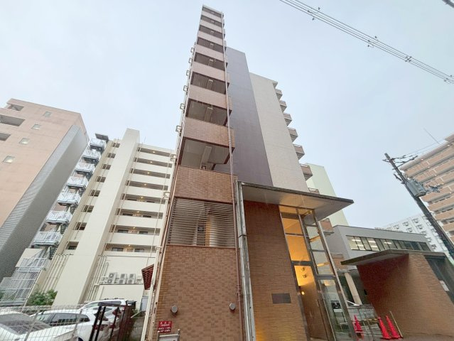 ルーエ江坂の外観