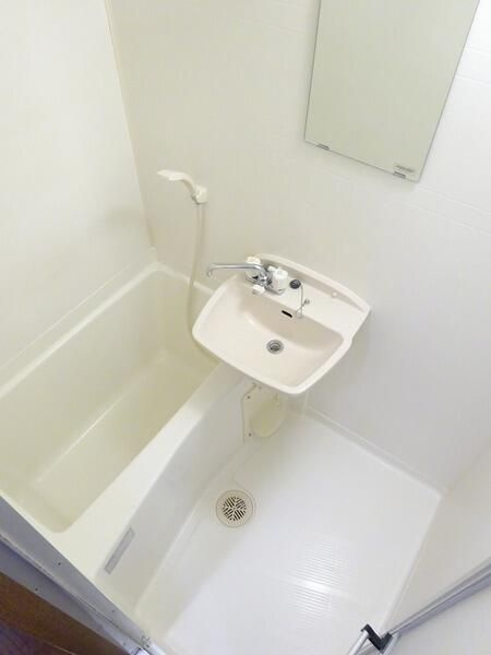 アヴァンティ哲学堂公園の浴室