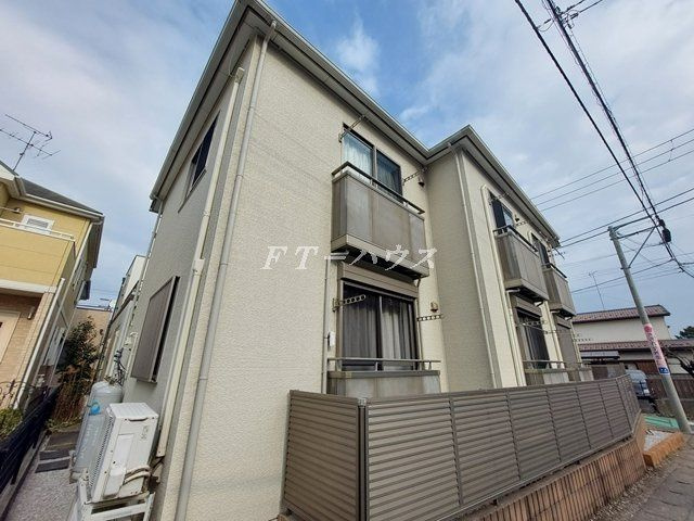 千葉市花見川区幕張町５丁目のアパートの外観