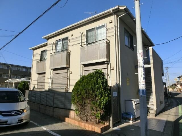 千葉市花見川区幕張町５丁目のアパートの外観