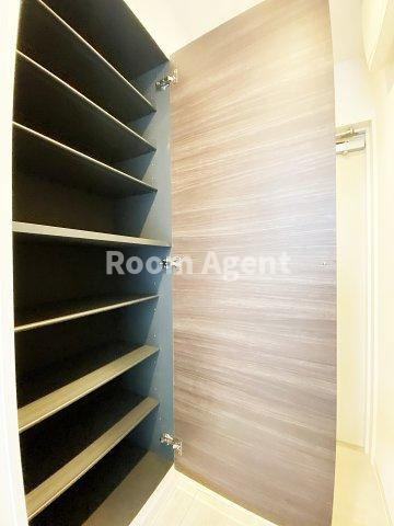 リアン猫洞通の玄関