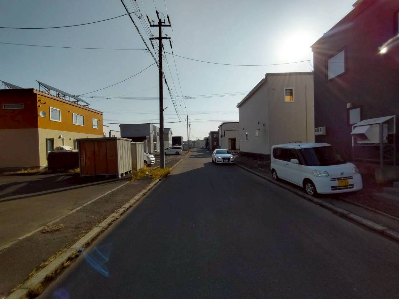 【スウェーデンハウス様施工】文苑3丁目中古住宅の前面道路含む現地写真