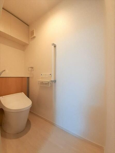 アジュール千川のトイレ|☆スペシャリストなプロ賃貸師が接客対応させていただきます☆