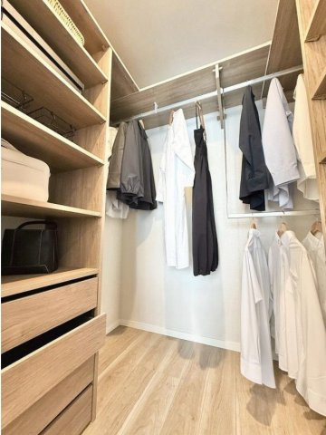 横浜市西区みなとみらい４丁目の中古マンション|仲介手数料無料！お問合せ下さい/080-7058-7312 