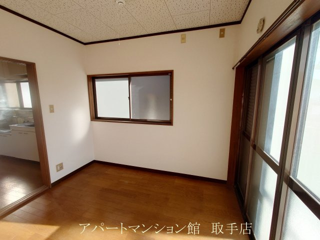 コーポ山利の居間・リビング