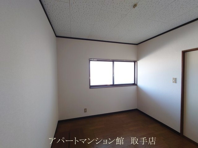 コーポ山利の居間・リビング