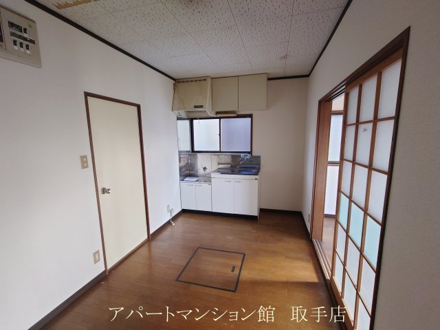 コーポ山利の居間・リビング