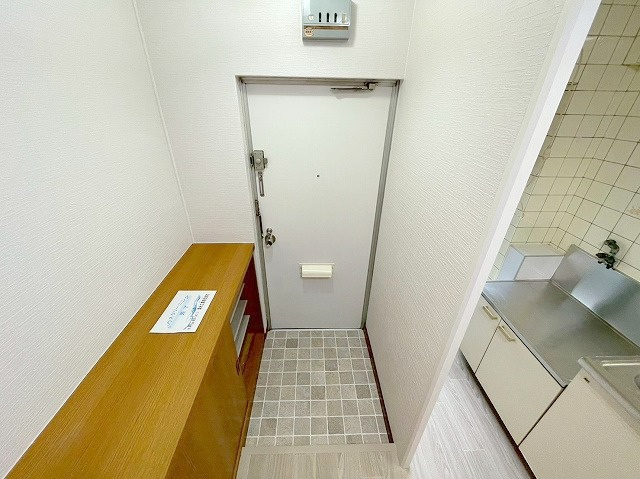 メゾン豊里の玄関