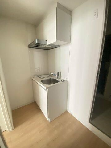 ＡＺＥＳＴ　Ｒ　ＳＨＩＭＯＩＴＡＢＡＳＨＩのキッチン