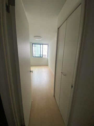 ＡＺＥＳＴ　Ｒ　ＳＨＩＭＯＩＴＡＢＡＳＨＩの寝室