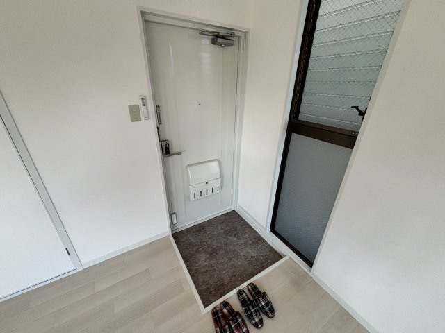 グローバル南豊中の玄関