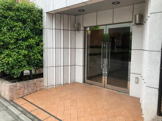 サンテミリオン飯田橋のエントランス