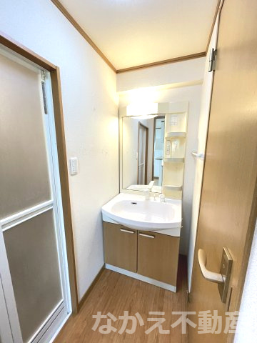 【洗面所】