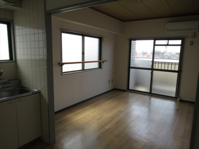 【居間・リビング】 | グランデュール今1号館