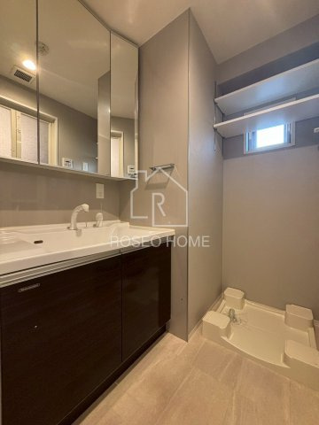 ラグレース天六の洗面所