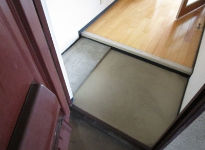 【玄関】 | 岡田ビル