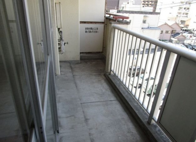 【バルコニー】 | 岡田ビル