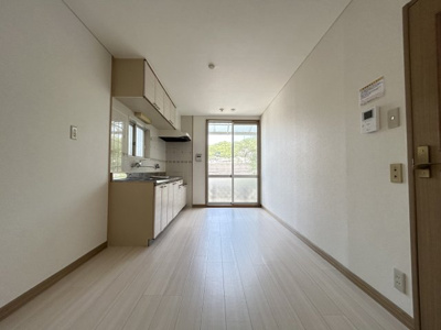 【居間・リビング】 | 中山手ガーデンハウスB棟