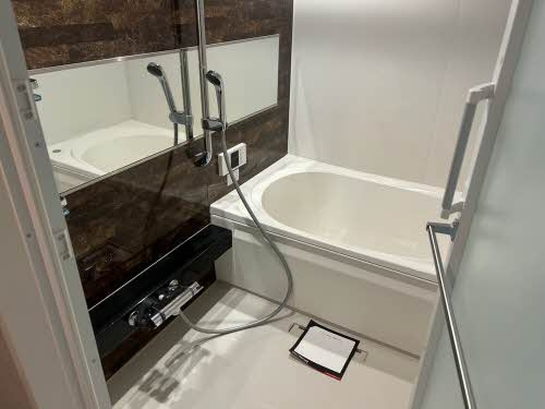 シャーメゾンベルフラワーの浴室