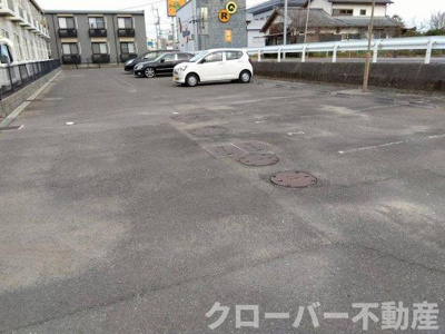 【駐車場】 | レオパレスカサベージュ