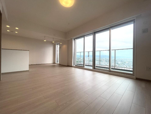 ロイヤルメドゥ香里園タワーの画像