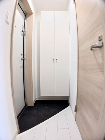 グラン　ロイヤルの玄関