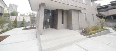 【エントランス】 | Sun demeure B