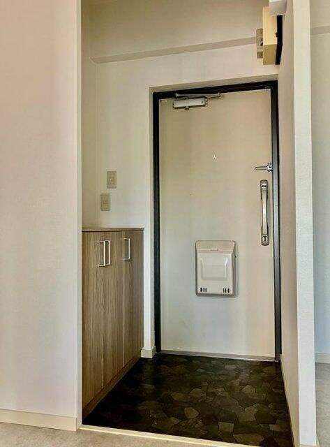 中銀南長崎マンシオンの玄関