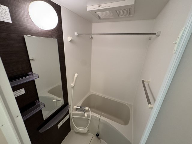 リブリ・Y.Y響の浴室