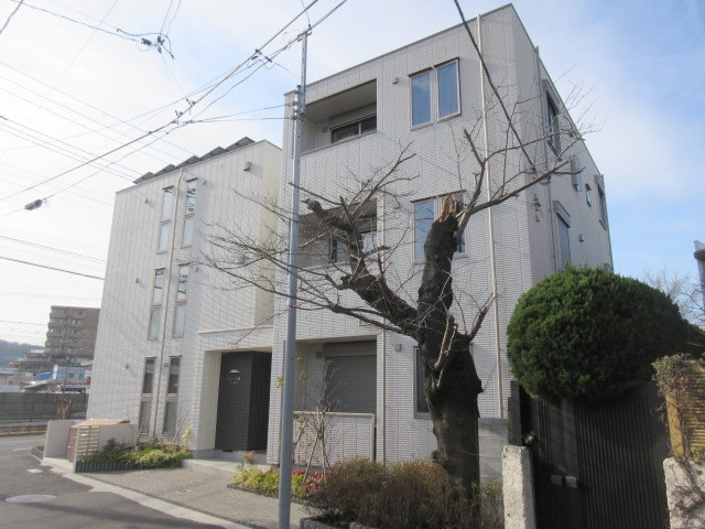 Ｗｉｓｔｅｒｉａ　Ｚｕｓｈｉのエントランス|耐震耐火旭化成へーベルメゾン