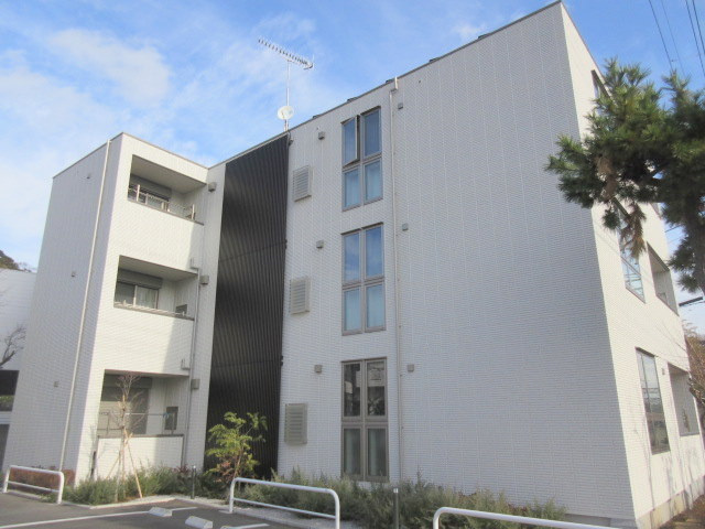 Ｗｉｓｔｅｒｉａ　Ｚｕｓｈｉ