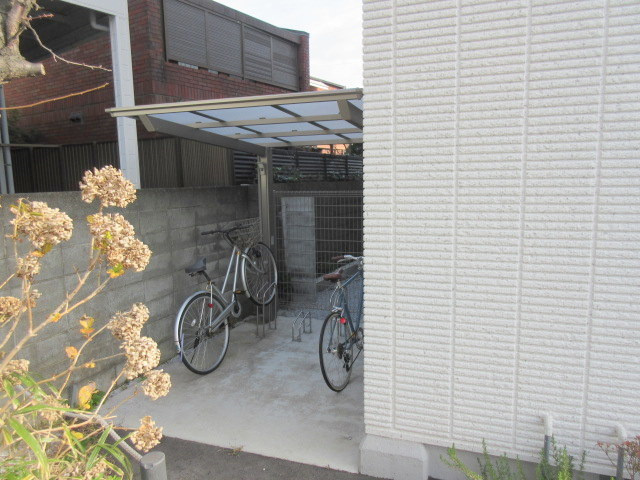 Ｗｉｓｔｅｒｉａ　Ｚｕｓｈｉのその他共用部分|敷地内駐輪場