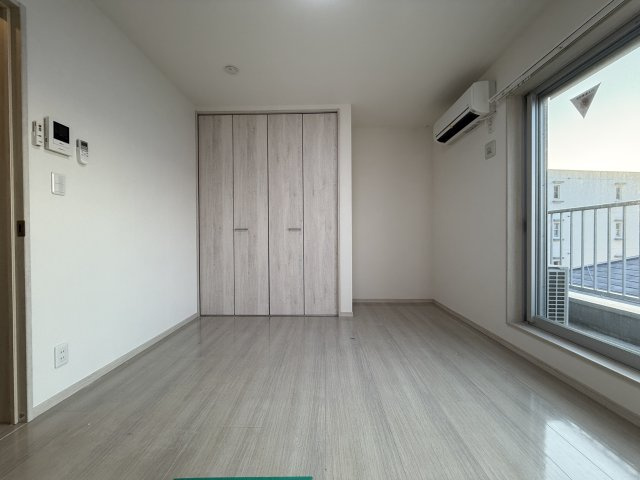 ファーストモダン池田の居間・リビング